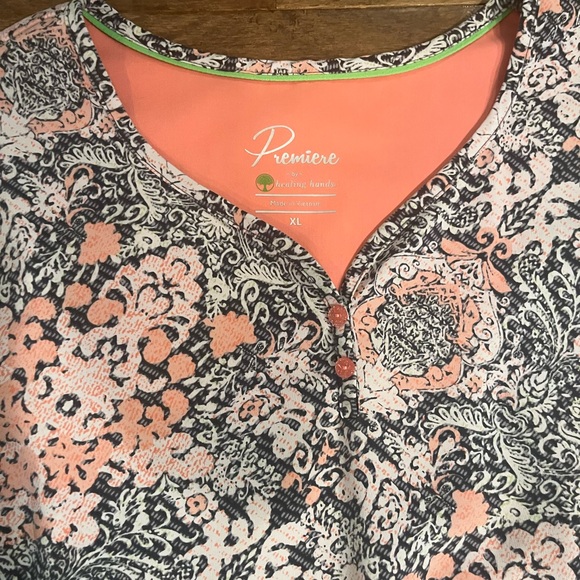 Peach and Black Floral Scrub Top - Picture 2 of 2